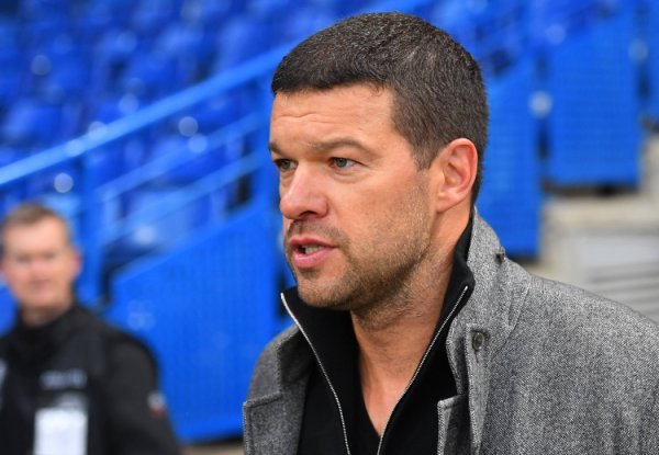 网上配资知识网首选 巴拉克：卡尔是典型的肌肉拉伤，大概预计将伤缺三周时间